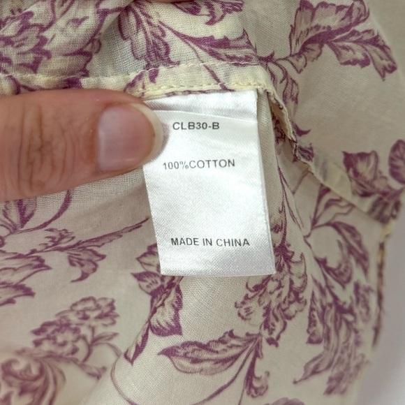 Christy Lynn Gigi Blouse in Raspberry Floral Medium - Picture 8 of 10